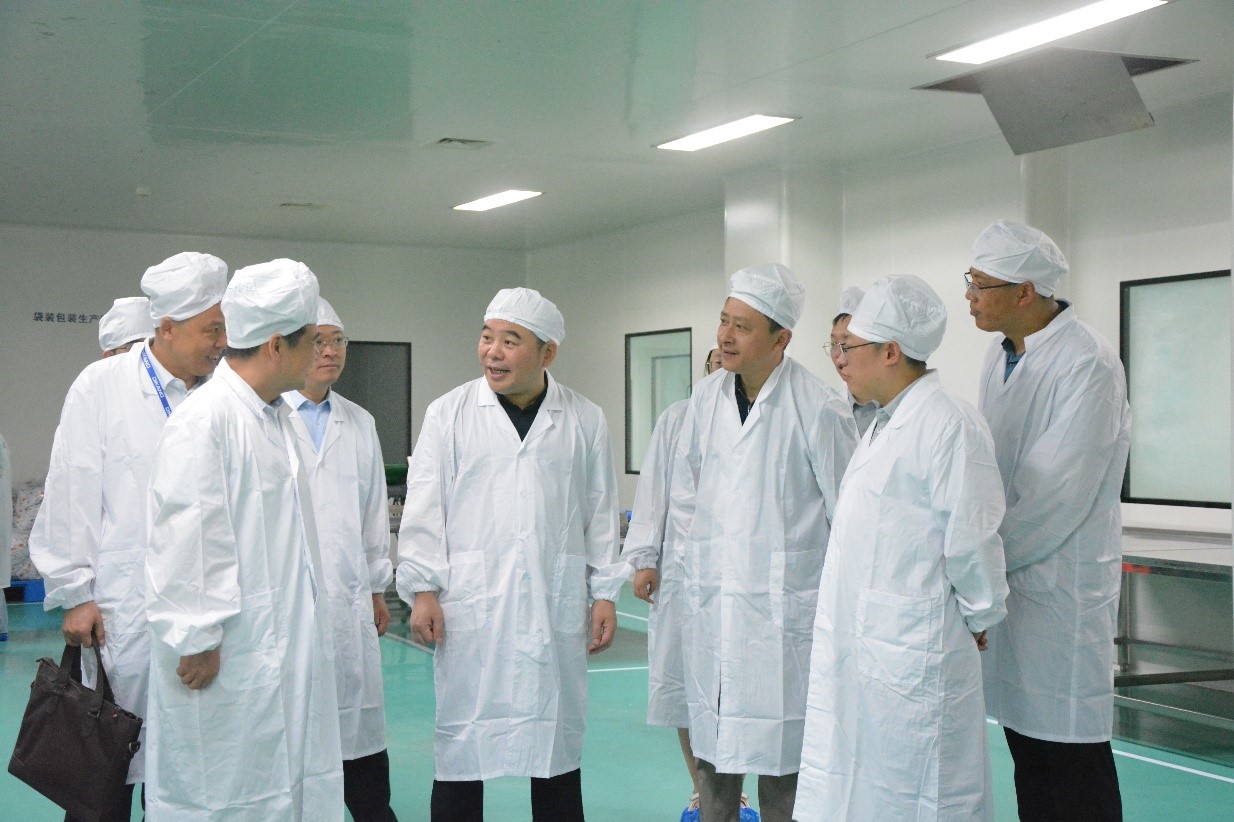 【企业新闻】重庆市万州区副区长骆高燕莅临CBPAY官网中药调研领导